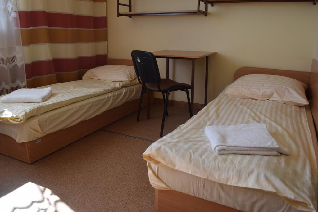 Dom Studencki Atol Hostel Krakau Buitenkant foto