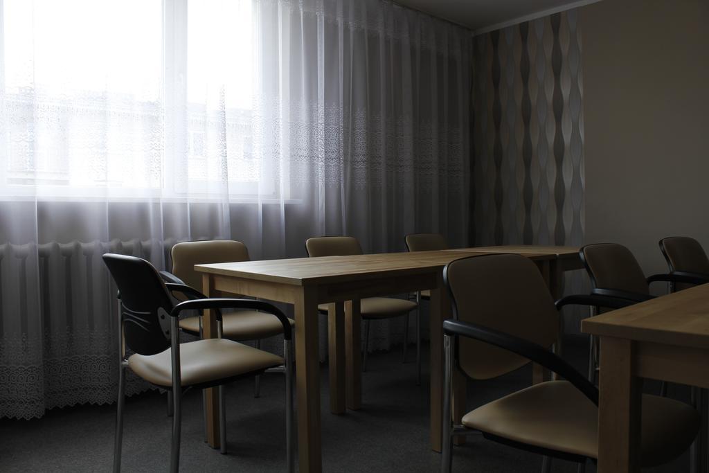 Dom Studencki Atol Hostel Krakau Buitenkant foto